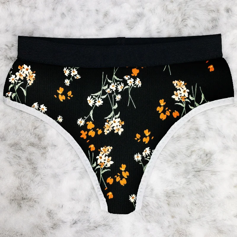 Black Rib Knit Floral / White