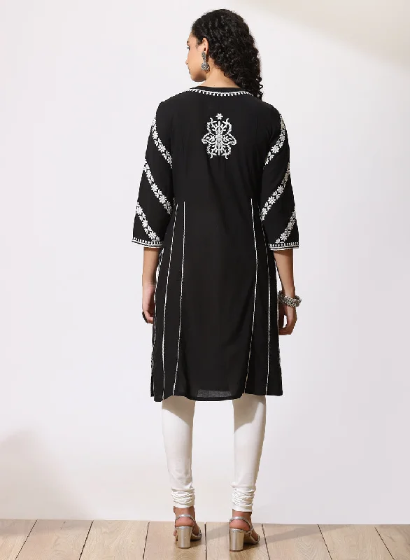 Black Embroidered Nargis Kurta