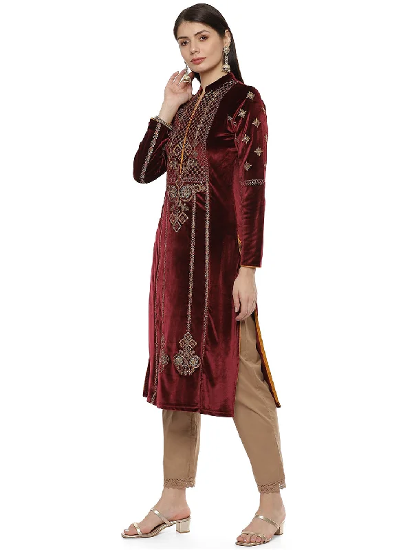 Maroon Embroidered Velvet Kurta With Sequins