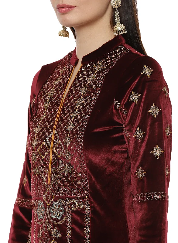 Maroon Embroidered Velvet Kurta With Sequins