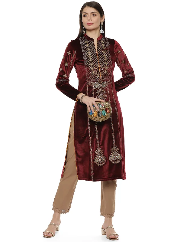 Maroon Embroidered Velvet Kurta With Sequins