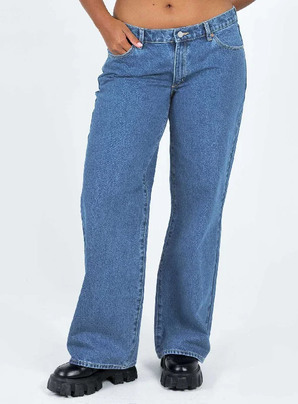 Abrand 99 Low & Wide Chantell Organic Jeans