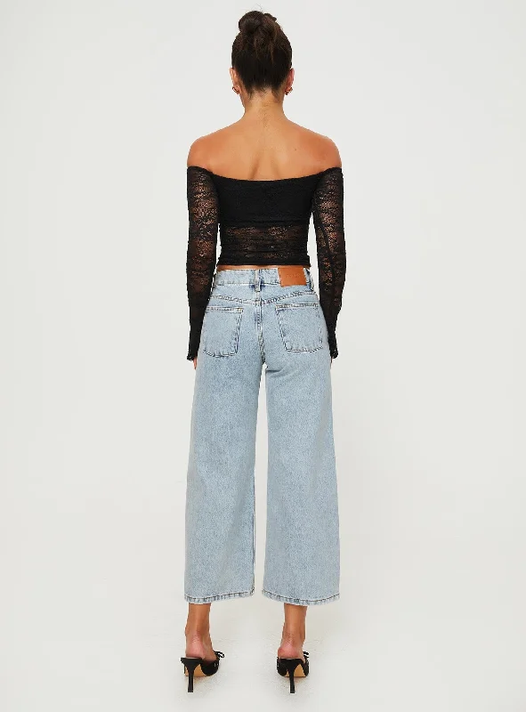 Hellsa Low Rise Slouch Cropped Jeans Light Wash