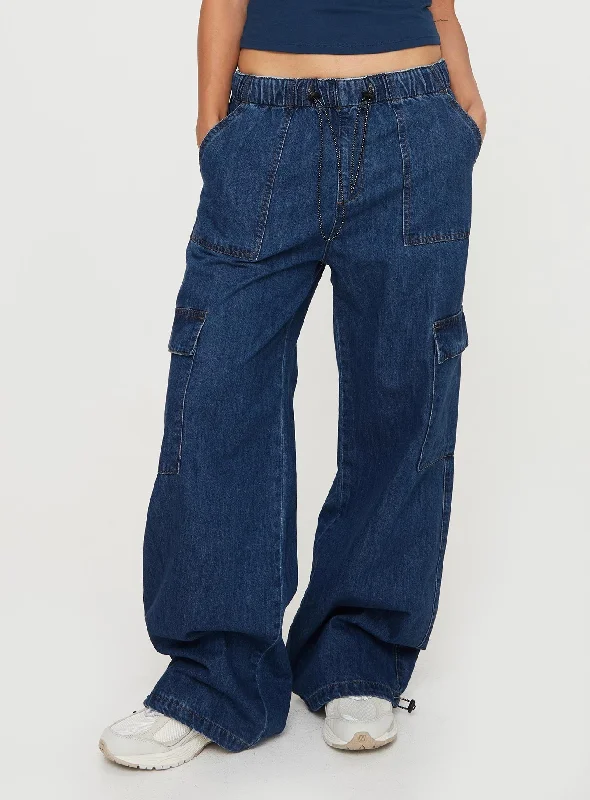 Stop & Stare Cargo Jeans Mid Wash