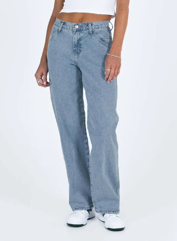 Tami Cargo Jeans Mid Wash Denim