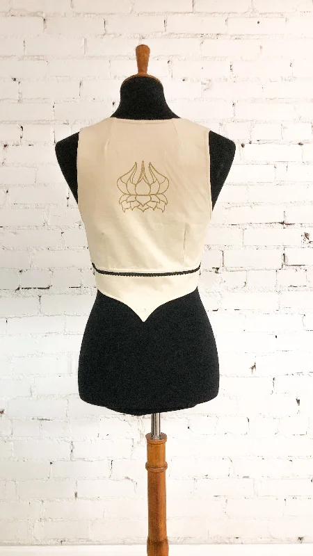 Cropped Lotus Vest