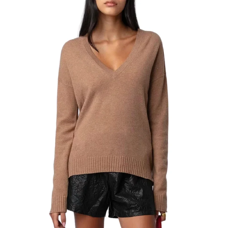 Vivi Patch Sweater In Camel